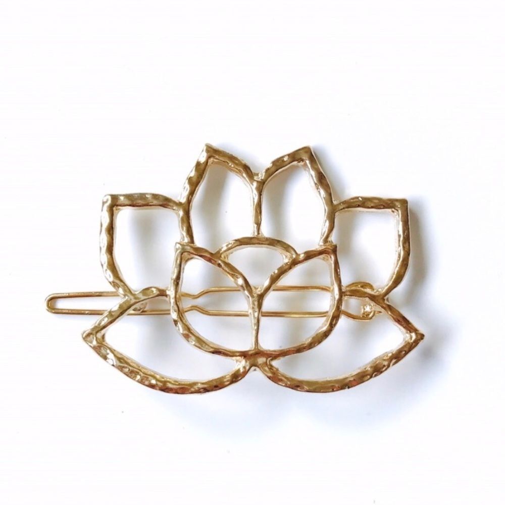 Sacred Lotus Hair Clip New Boutique Item